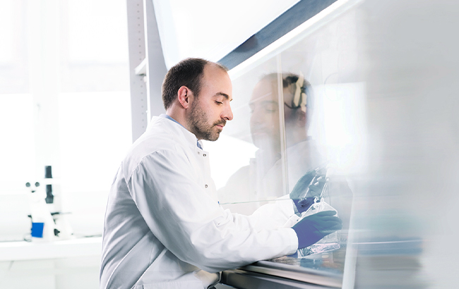 Innovation research in the Merz Therapeutics laboratory